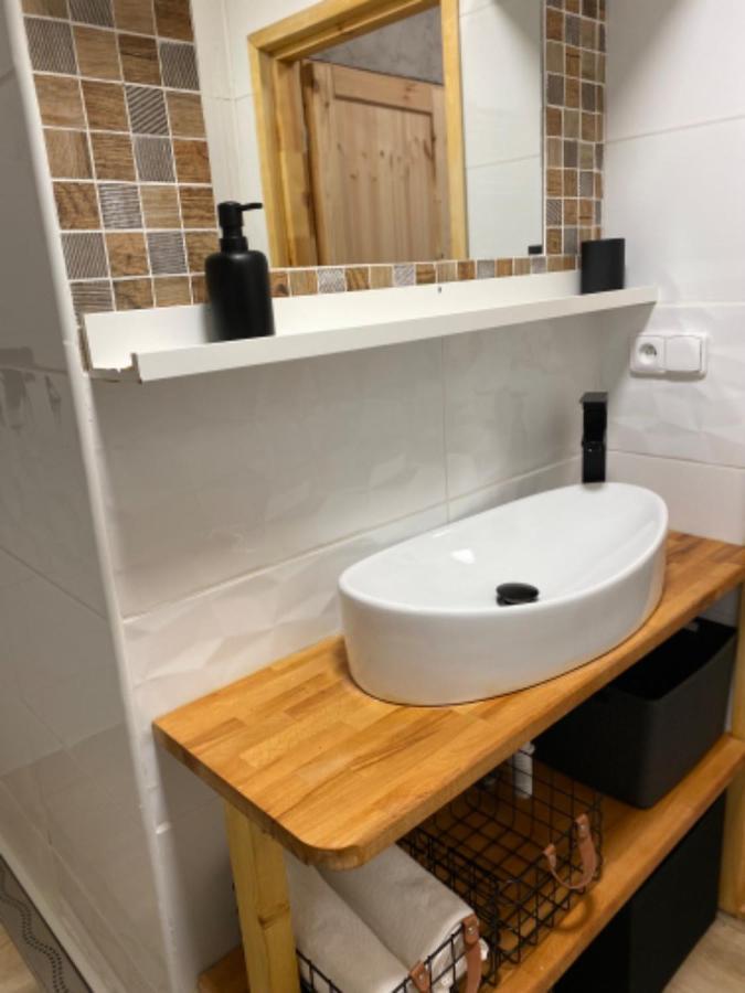 Pura Vida Hotel Zaječí Екстериор снимка